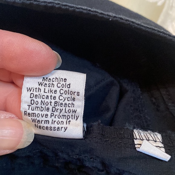 CAbi cargo wide leg adjustable capris - Picture 11 of 16